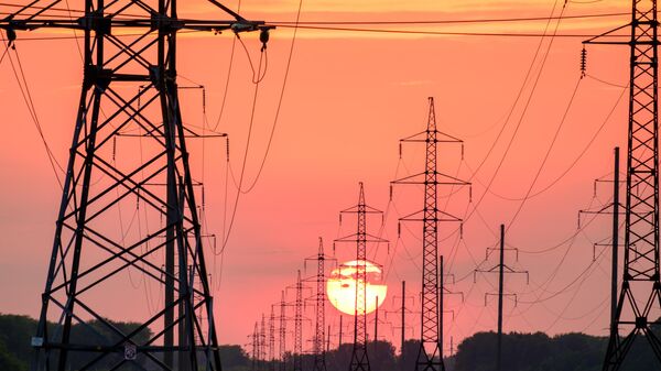 Torres de electricidad (imagen referencial) - Sputnik Mundo