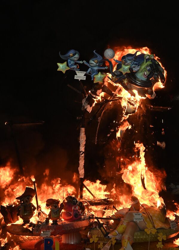 Del 6 al 15 de marzo, Valencia acogió una exposición de composiciones infantiles, que luego se instalaron en las calles de la ciudad junto con todas las demás fallas. - Sputnik Mundo