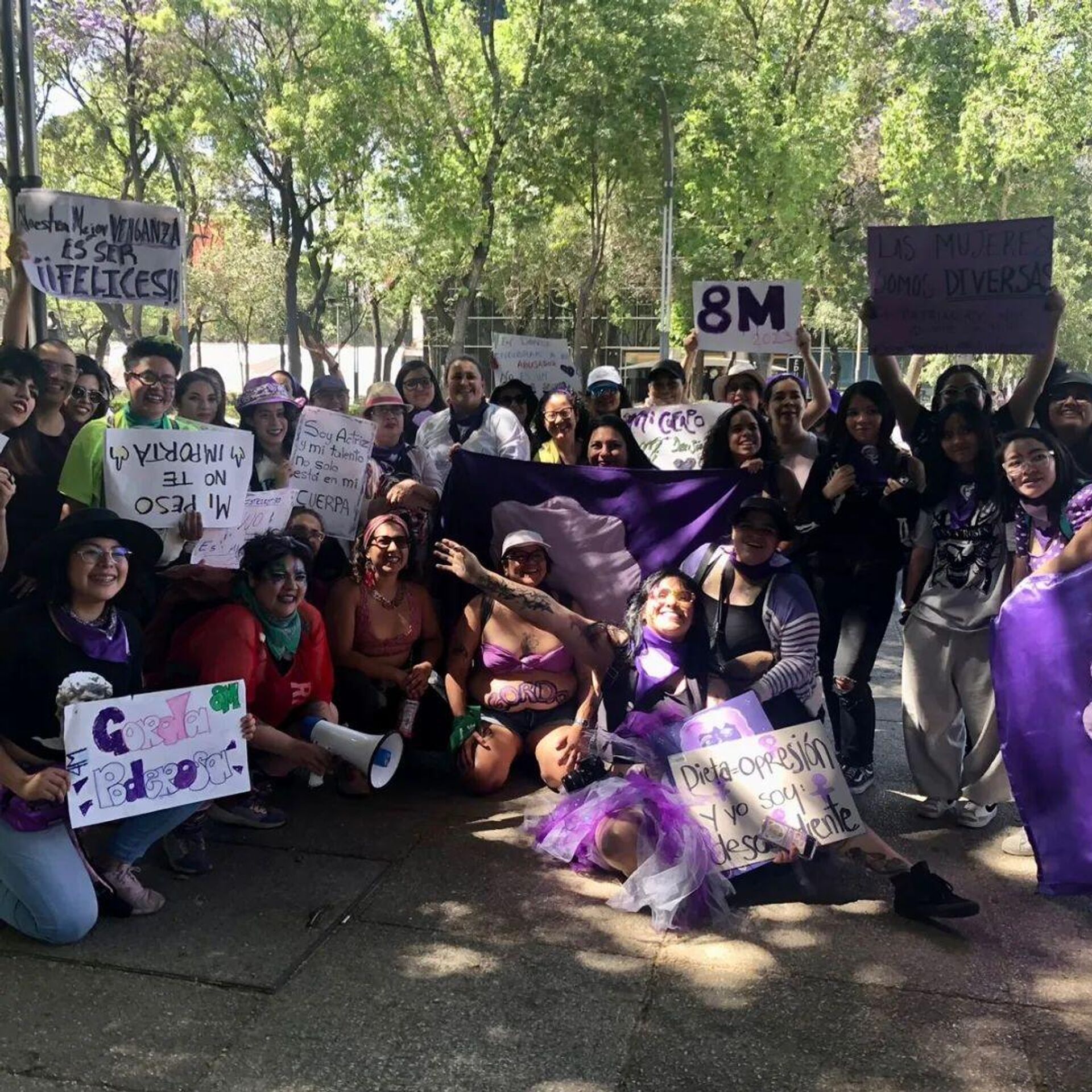 Activistas contra la gordofobia en el Día de la Mujer - Sputnik Mundo, 1920, 22.03.2023