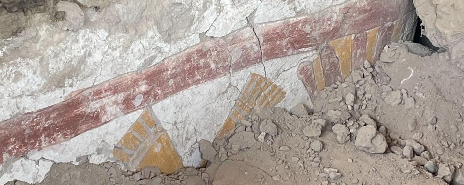 Proceso de liberación de un pilar pintado en Pañamarca - Sputnik Mundo, 1920, 23.03.2023