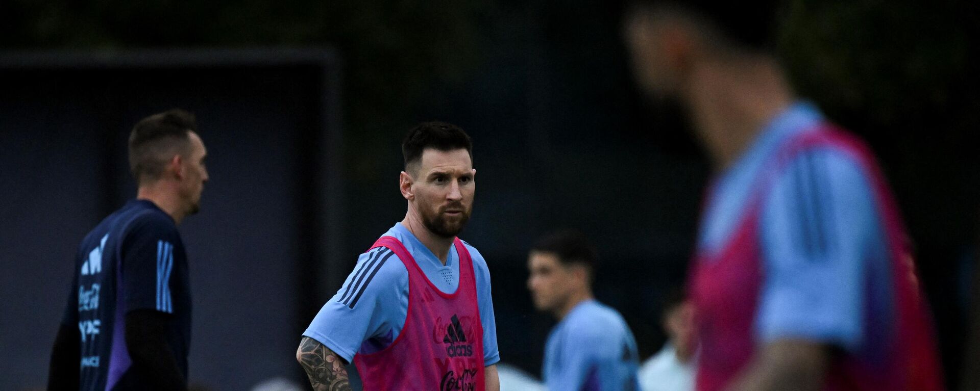 El futbolista argentino Lionel Messi durante un entrenamiento de la Selección Argentina en marzo de 2023 - Sputnik Mundo, 1920, 23.03.2023