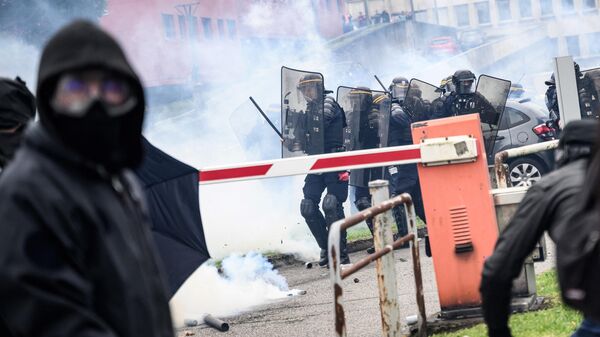 Protestas en Francia contra la reforma de pensiones  - Sputnik Mundo