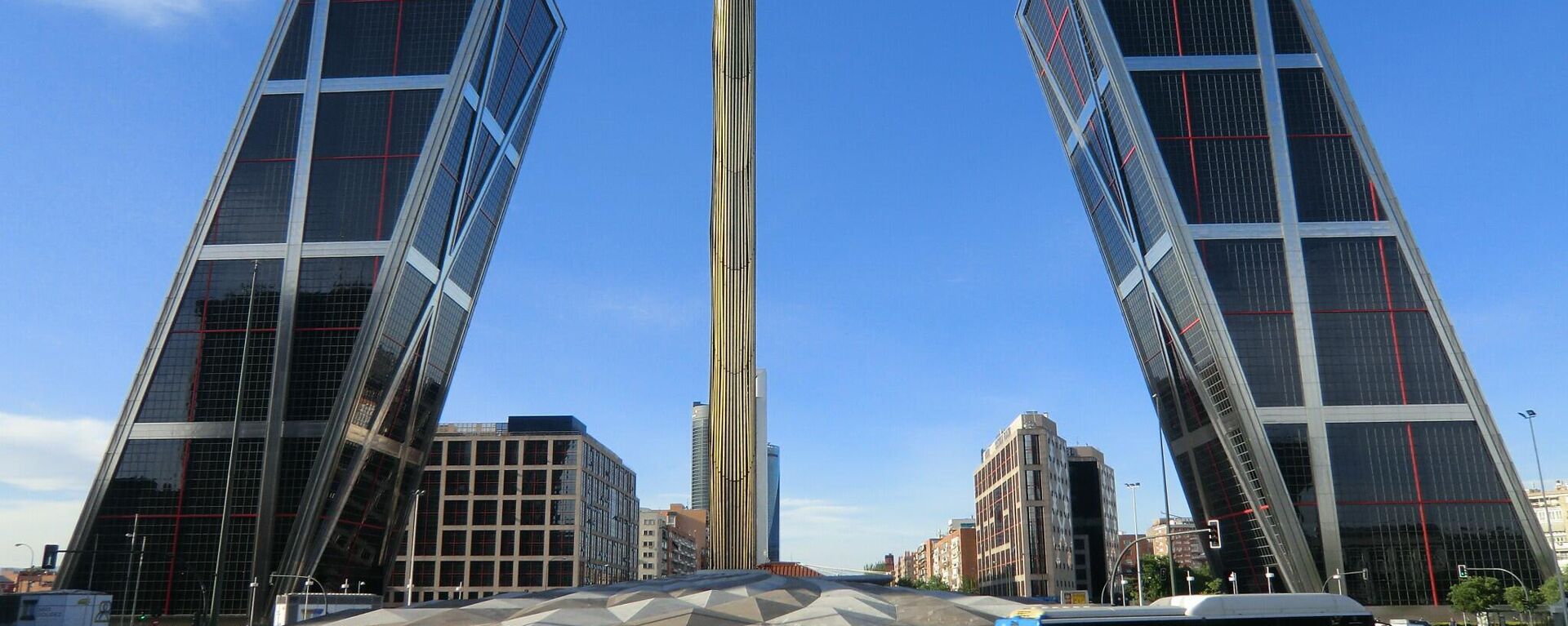 Puerta de Europa en Madrid (España) - Sputnik Mundo, 1920, 12.04.2023