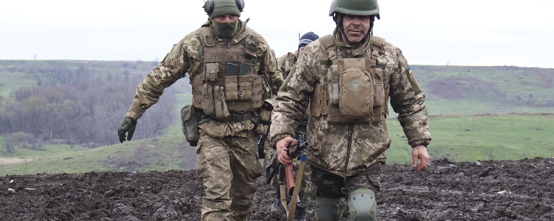 Militares ucranianos - Sputnik Mundo, 1920, 17.04.2023