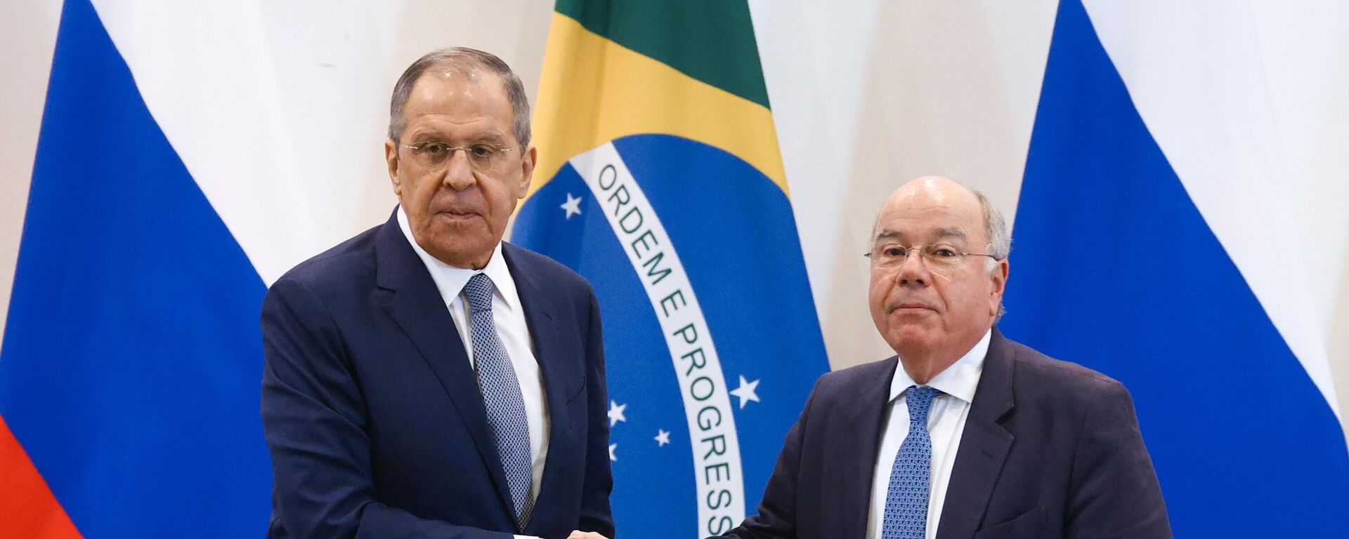 El canciller ruso, Serguéi Lavrov, y su homólogo brasileño, Mauro Vieira - Sputnik Mundo, 1920, 18.04.2023