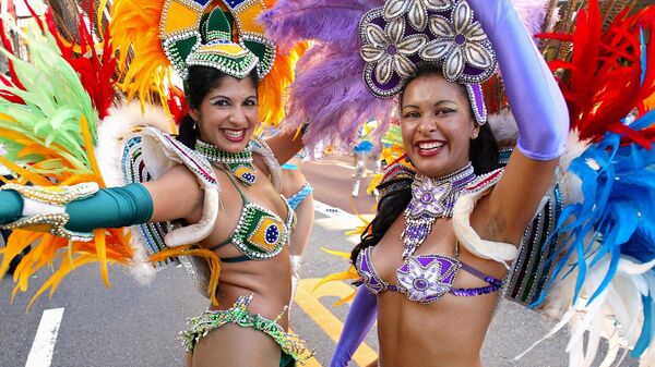 Bailarines brasileñas de samba - Sputnik Mundo