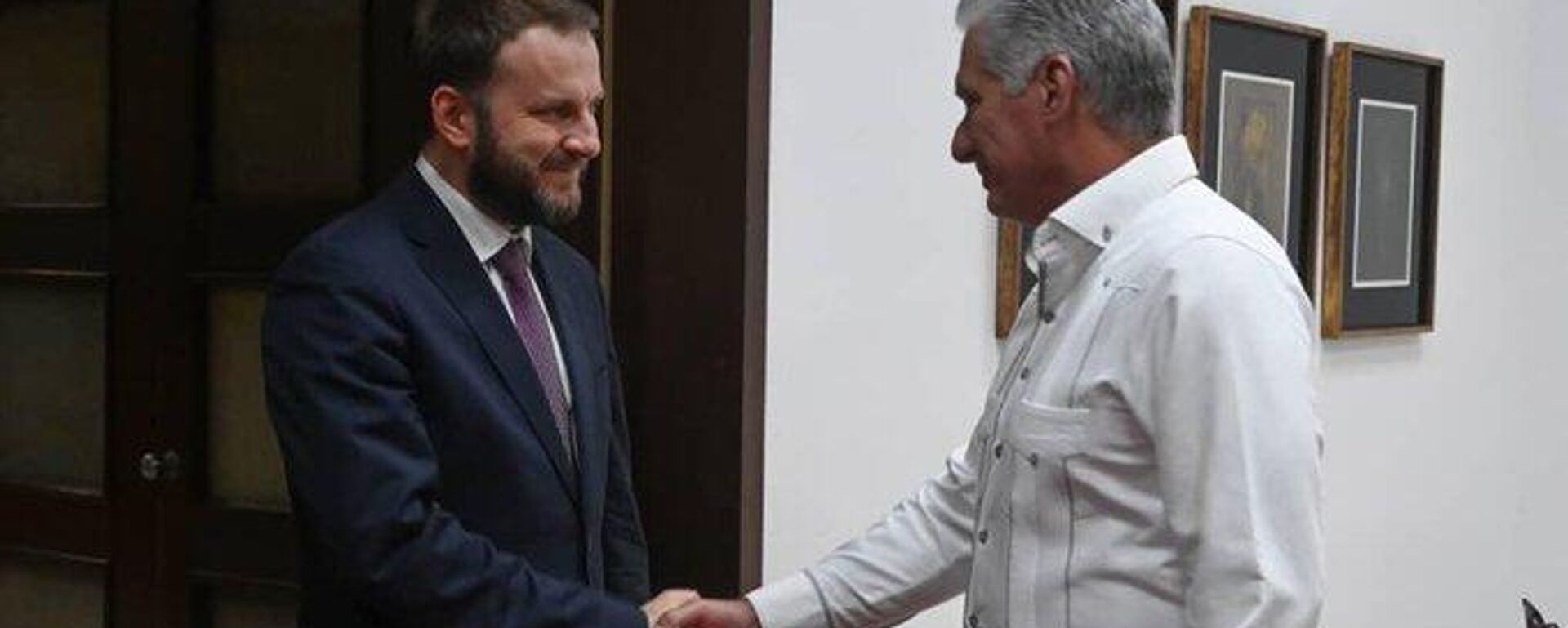 El presidente de Cuba, Miguel Díaz-Canel, recibe al asesor presidencial ruso, Maxim Oreshkin. - Sputnik Mundo, 1920, 04.05.2023