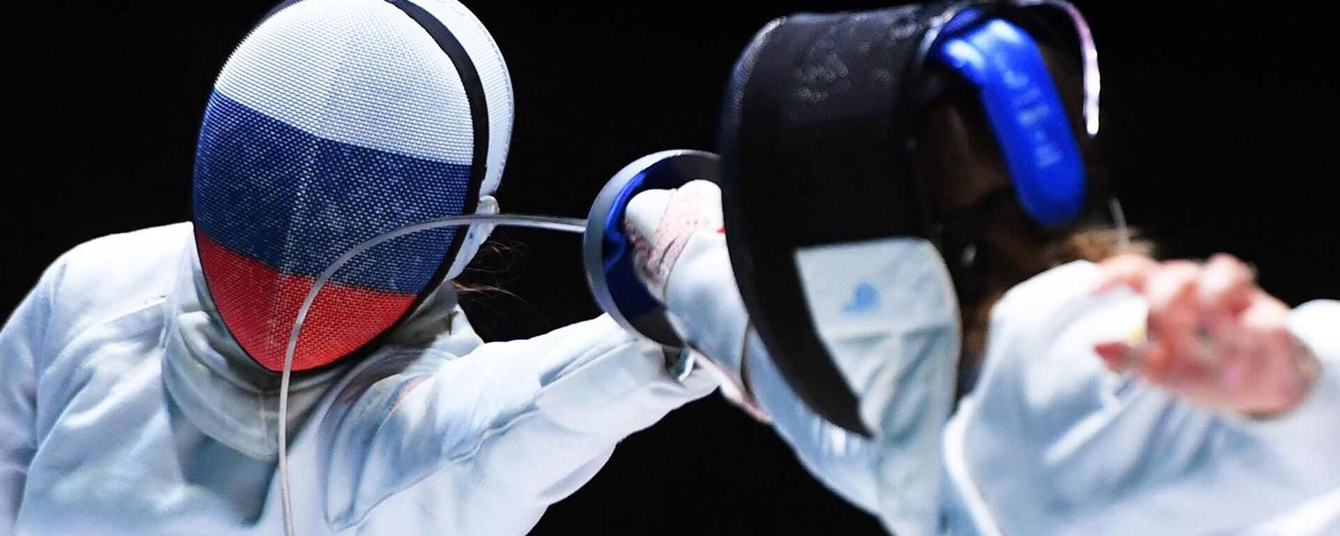 Competición de esgrima de espada por equipos en el torneo internacional Copa de la Amistad  - Sputnik Mundo, 1920, 04.05.2023