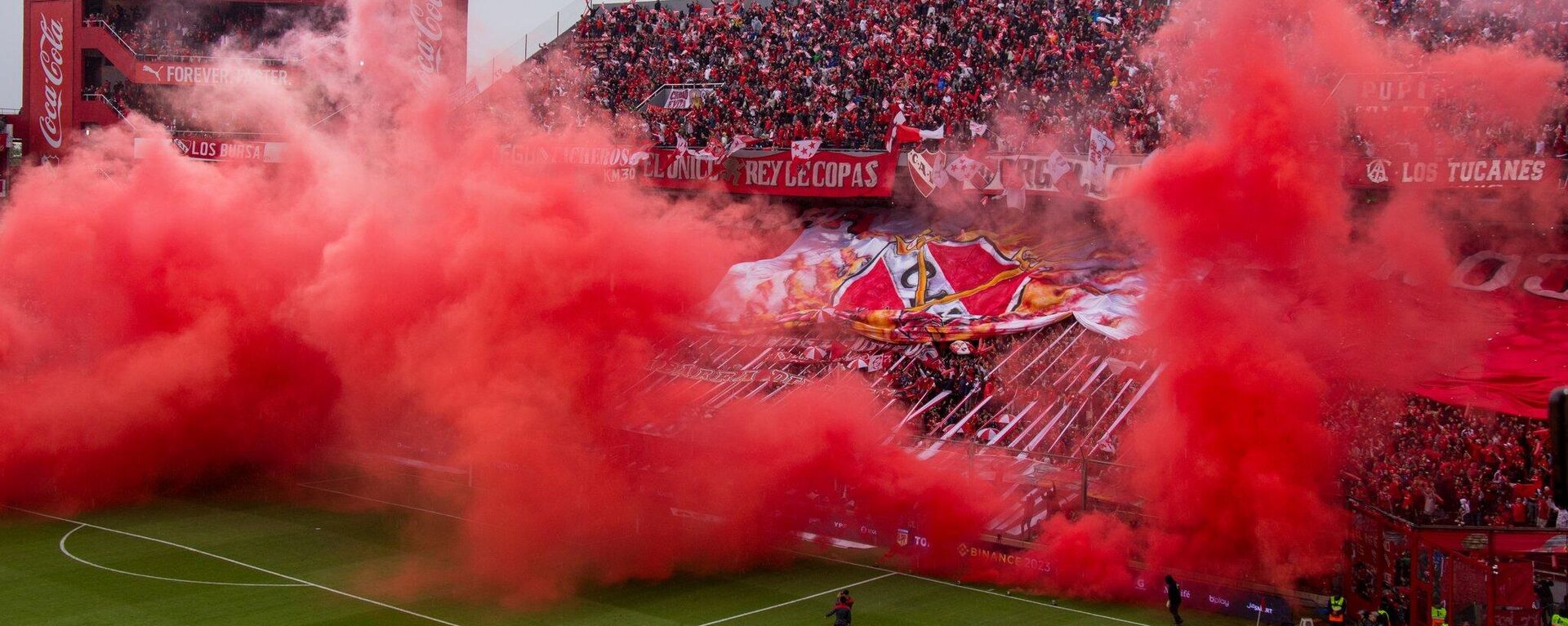 La hinchada del Club Atlético Independiente de Argentina - Sputnik Mundo, 1920, 06.05.2023