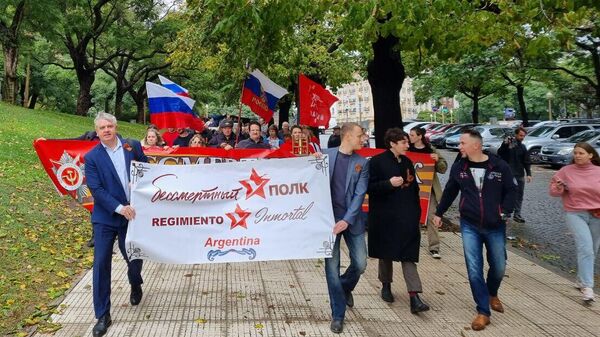 El Regimiento Inmortal en la Plaza San Martin (nombrada en honor al Libertador de América), Argentina, el 6 de mayo de 2023  - Sputnik Mundo