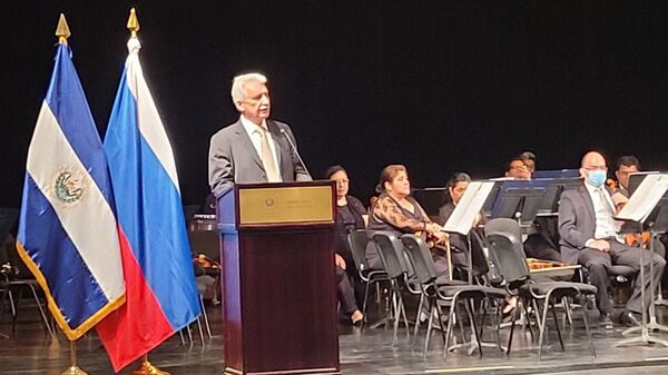 El concierto con motivo del 150 Aniversario del nacimiento del compositor ruso Serguéi Rajmáninov en San Salvador - Sputnik Mundo