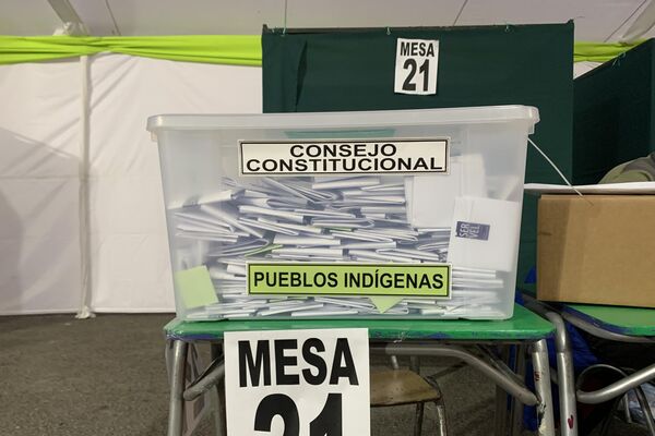 El proceso constituyente busca resolver la cuestión de las autonomías indígenas dentro del Estado chileno - Sputnik Mundo
