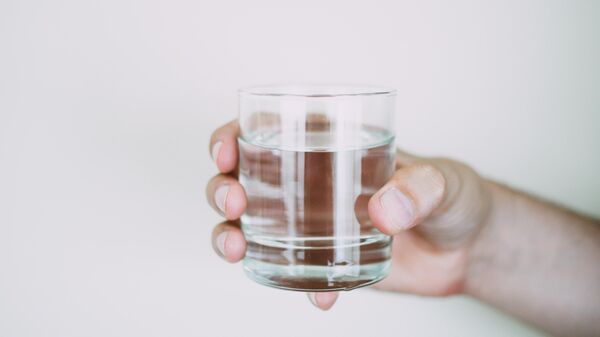 Vaso con agua, imagen referencial  - Sputnik Mundo