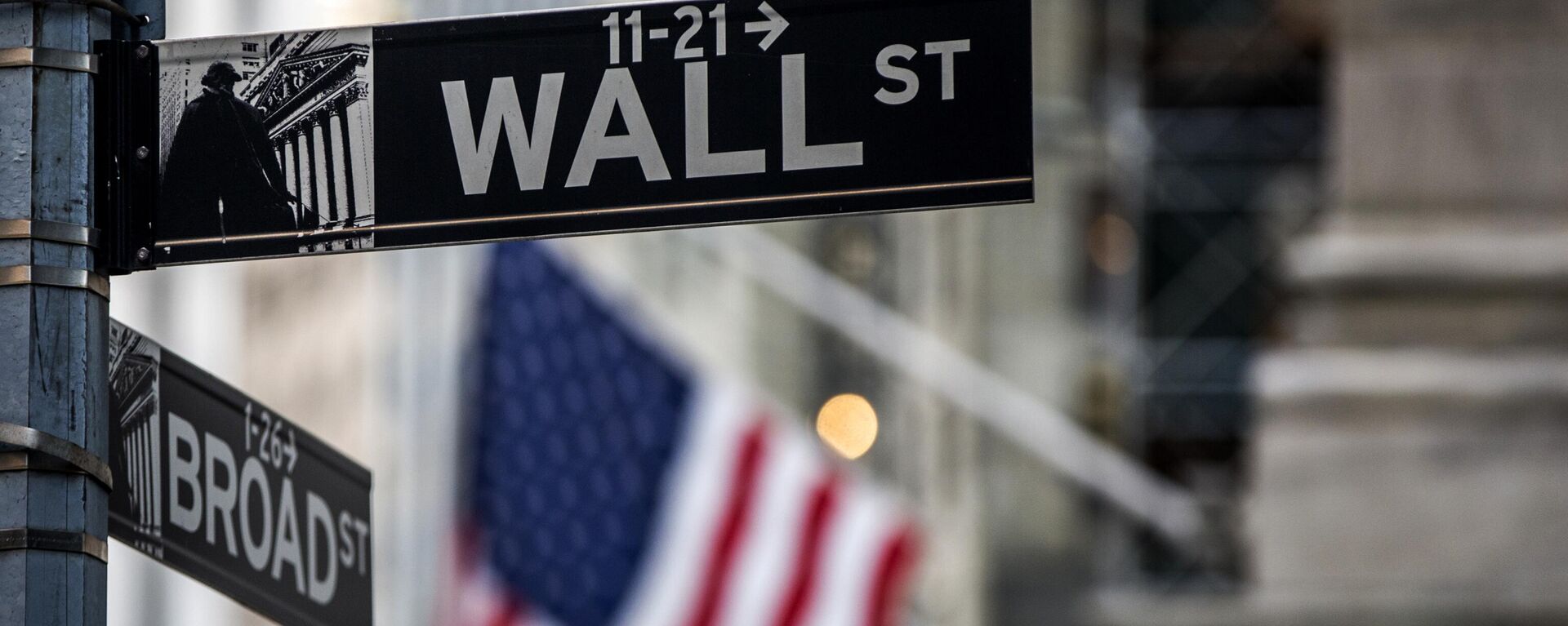 Un letrero que anuncia calle Wall Street - Sputnik Mundo, 1920, 02.09.2024