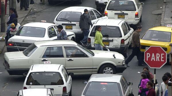 Autos colectivos de Lima - Sputnik Mundo