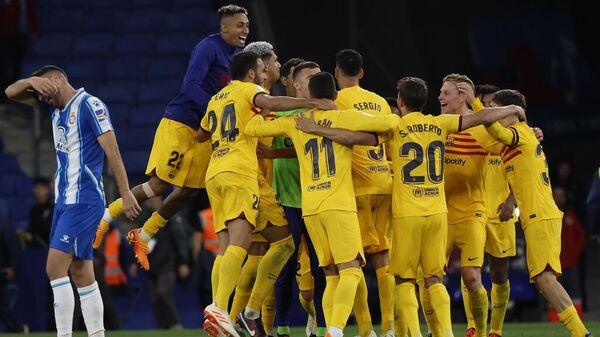 Celebración del FC Barcelona en el Cornellá-El Prat - Sputnik Mundo