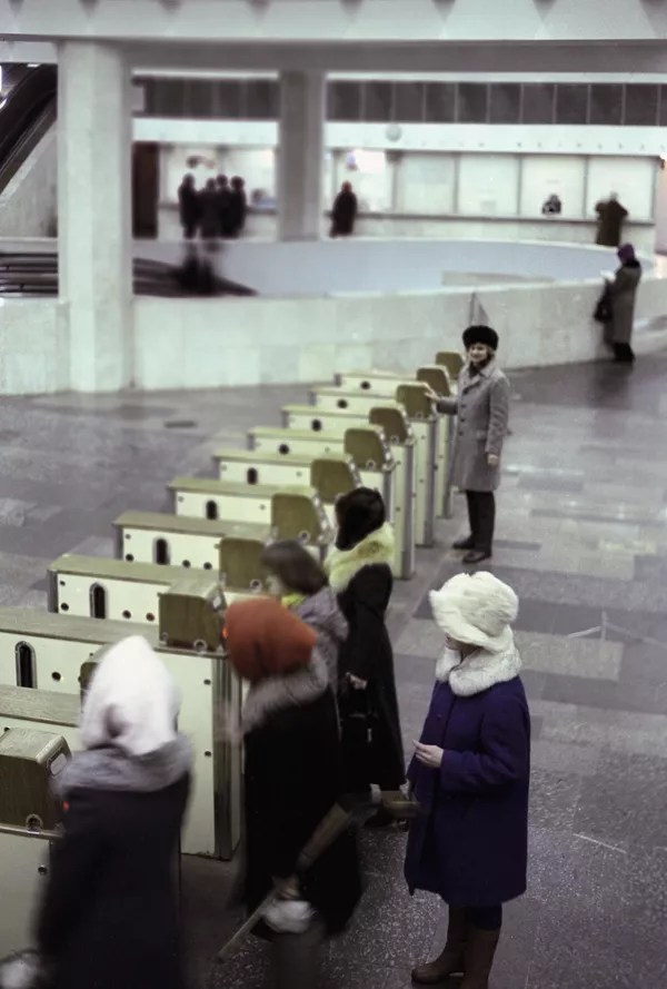 El vestíbulo de la estación de Turguénevskaya en 1973. El vestíbulo de la estación de Turguénevskaya en 1973. - Sputnik Mundo