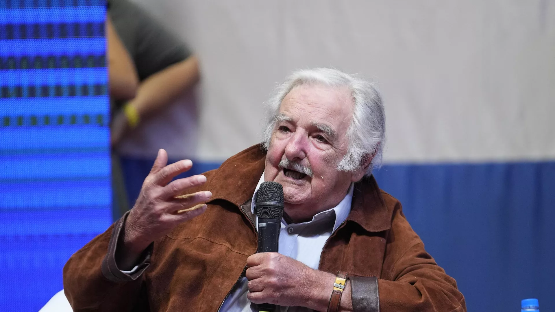 El expresidente uruguayo José Mujica durante un acto político en Paraguay en abril de 2023 - Sputnik Mundo, 1920, 24.11.2024