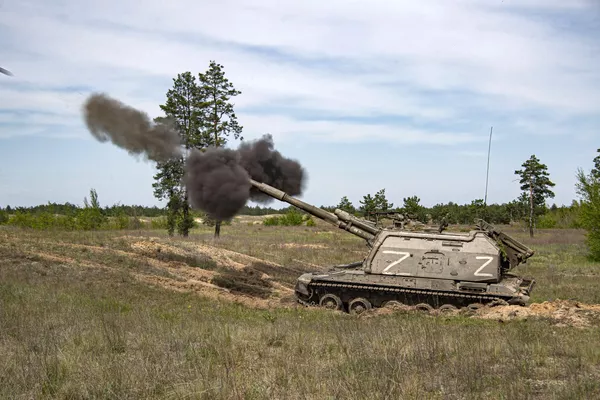 Las ventajas del Msta-S son la alta cadencia de fuego, la movilidad y la capacidad de funcionar en modo de carga automática. - Sputnik Mundo