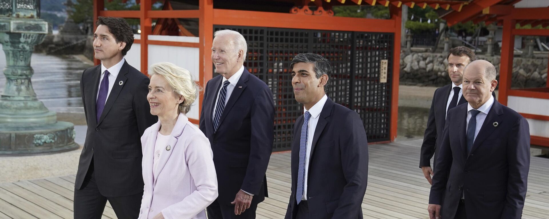 Los líderes del G7 y la presidenta de la Comisión Europea, Ursula von der Leyen, el 19 de mayo de 2023 en Japón - Sputnik Mundo, 1920, 23.12.2024