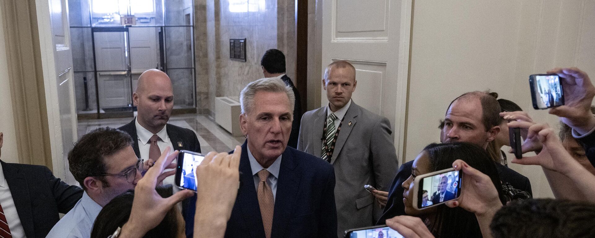 El presidente de la Cámara de Representantes de EEUU, Kevin McCarthy - Sputnik Mundo, 1920, 23.05.2023