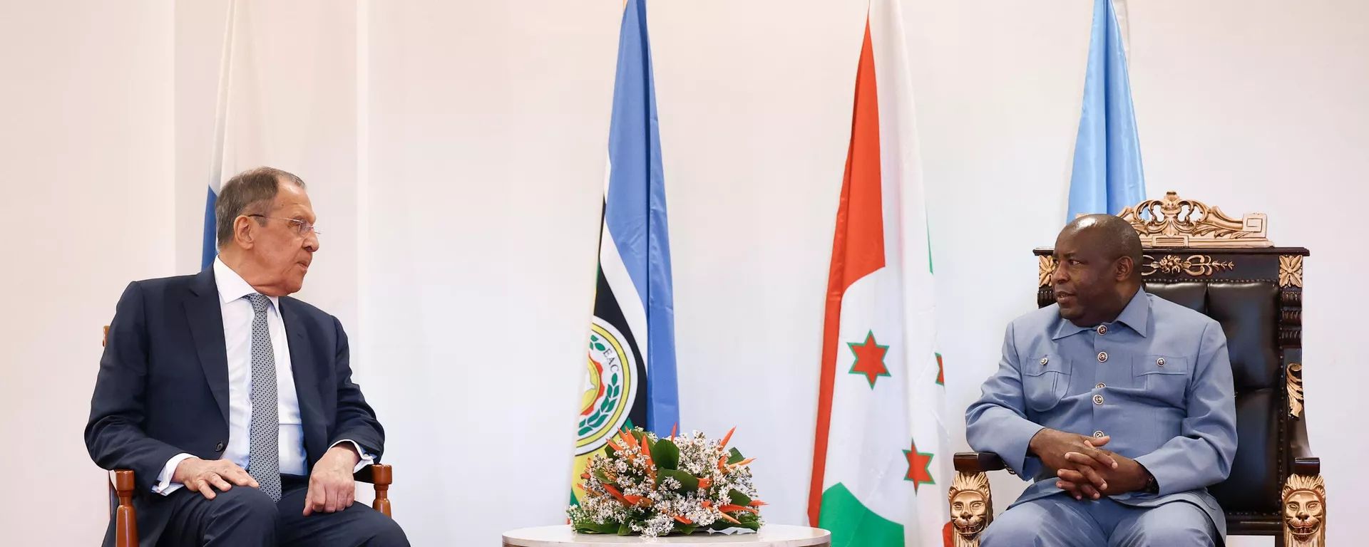 El ministro de Exteriores ruso, Serguéi Lavrov, y el presidente de Burundi, Evariste Ndayishimiye El ministro de Exteriores ruso, Serguéi Lavrov, y el presidente de Burundi, Evariste Ndayishimiye - Sputnik Mundo, 1920, 31.05.2023