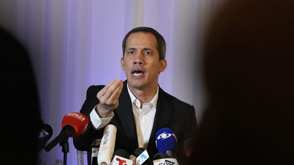 El opositor venezolano Juan Guaidó durante una rueda de prensa - Sputnik Mundo