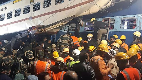 Accidente ferroviario en India (archivo) - Sputnik Mundo