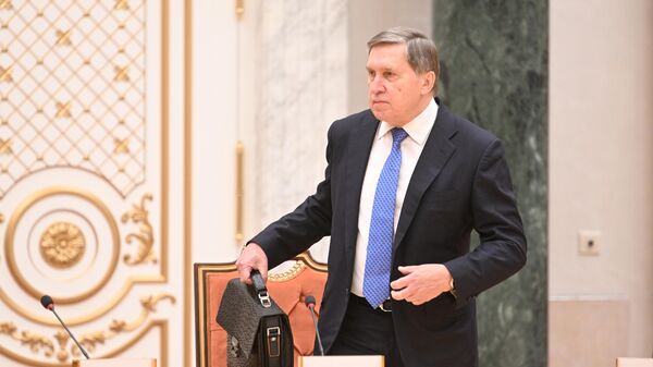 Yuri Ushakov, el asesor del presidente ruso para asuntos internacionales - Sputnik Mundo