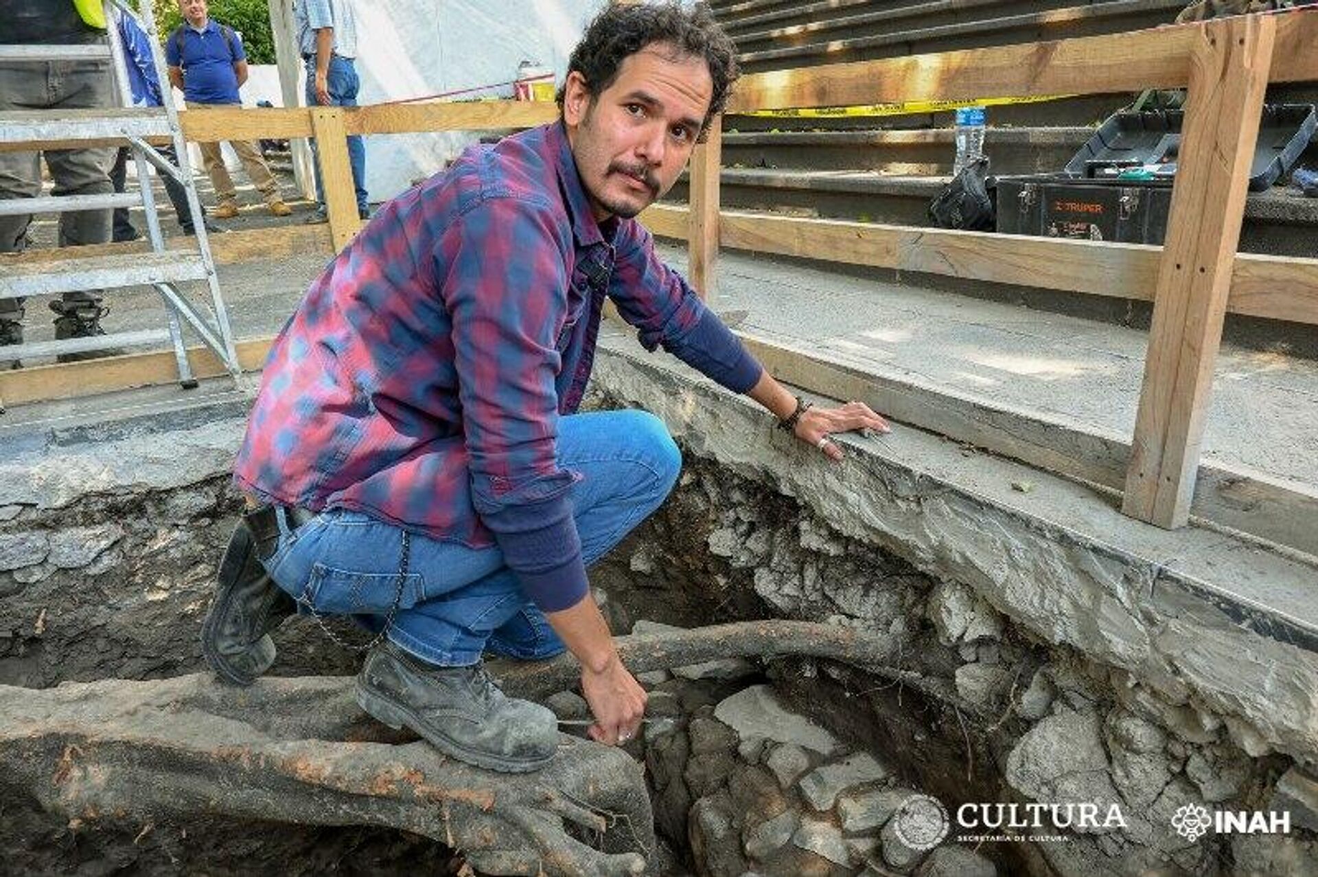 Javier Laue Padilla, arqueólogo que participa en la excavación  - Sputnik Mundo, 1920, 13.06.2023