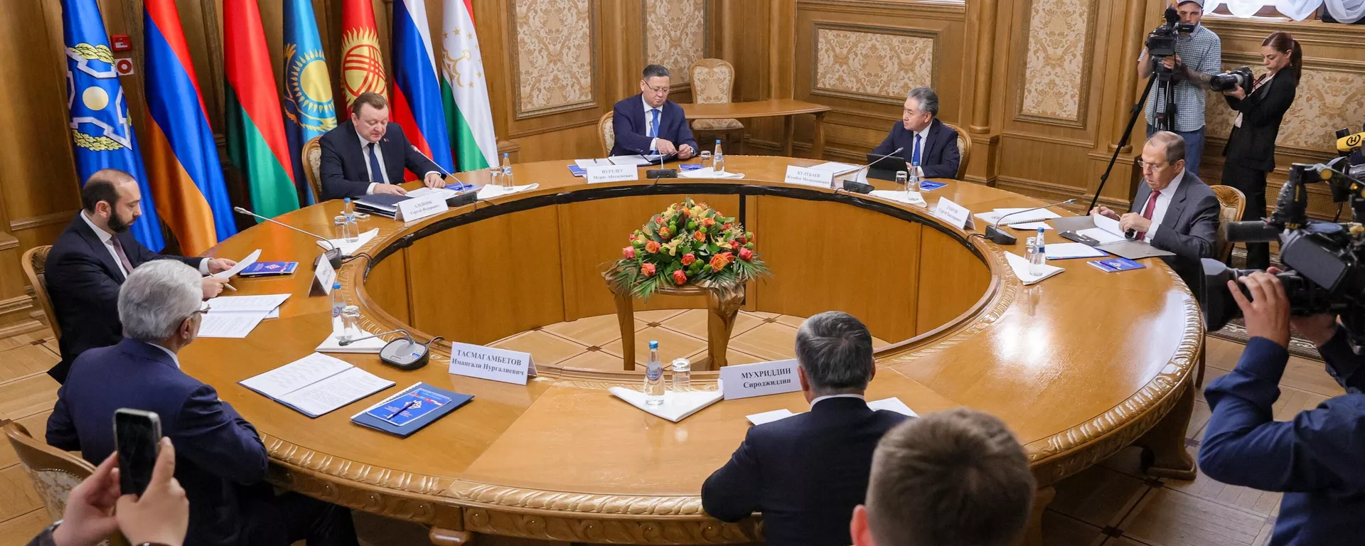 Reunión de Ministros de Asuntos Exteriores de la OTSC, el 20 de junio de 2023 Reunión de Ministros de Asuntos Exteriores de la OTSC, el 20 de junio de 2023 - Sputnik Mundo, 1920, 20.06.2023