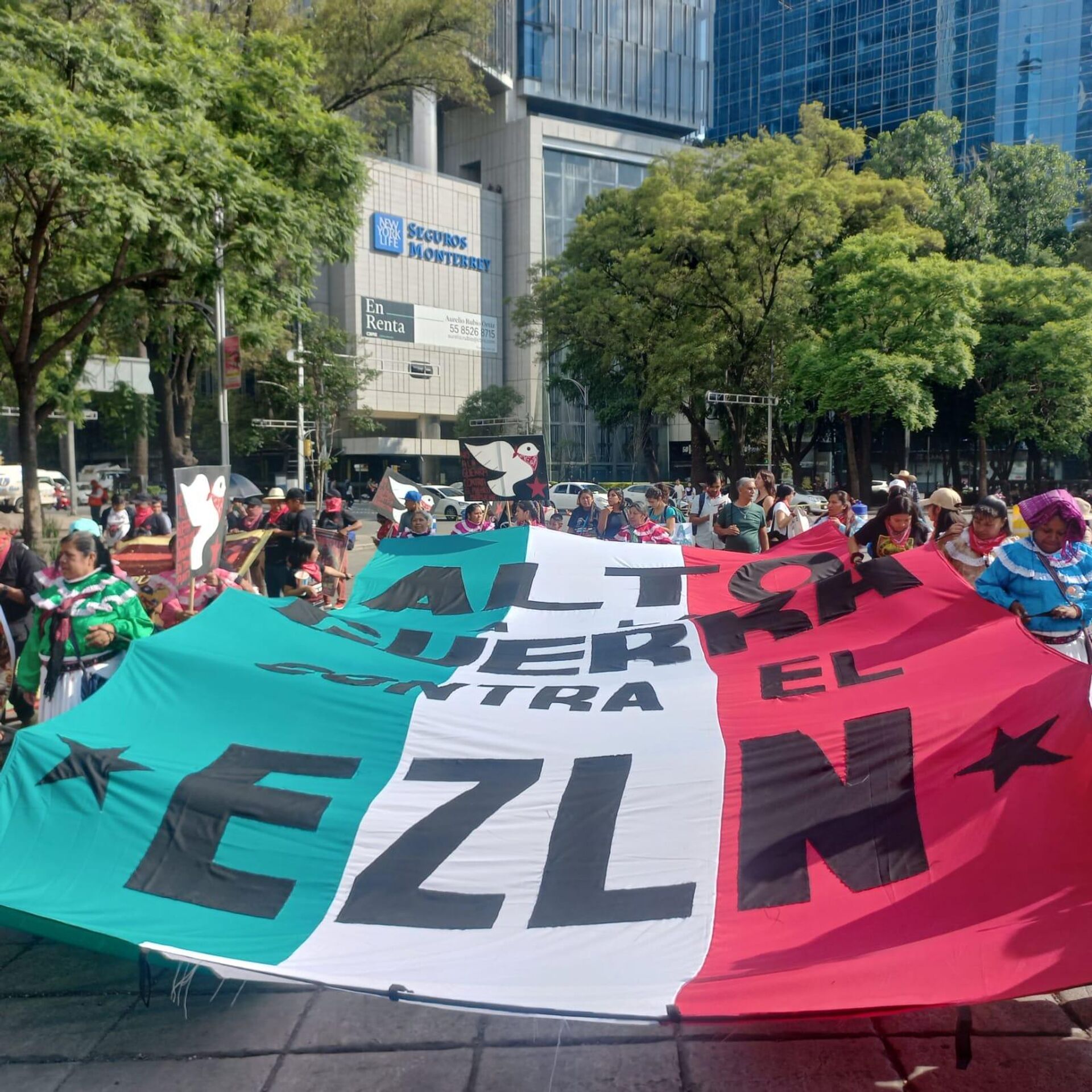 Movilización para demandar un alto a las agresiones contra las comunidades zapatistas en la CDMX el pasado 8 de junio. - Sputnik Mundo, 1920, 21.06.2023