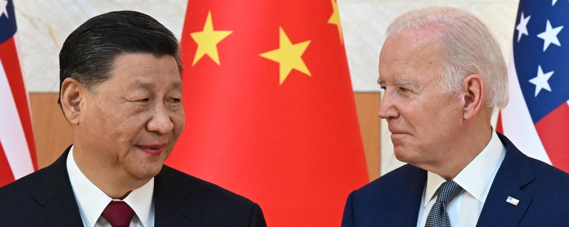 El presidente de China, Xi Jinping, y el presidente de EEUU, Joe Biden - Sputnik Mundo, 1920, 22.06.2023