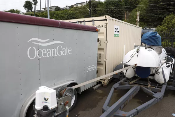 Según OceanGate, la muerte de los cinco tripulantes podría haberse producido ya el domingo 18 de junio. Según OceanGate, la muerte de los cinco tripulantes podría haberse producido ya el domingo 18 de junio. - Sputnik Mundo