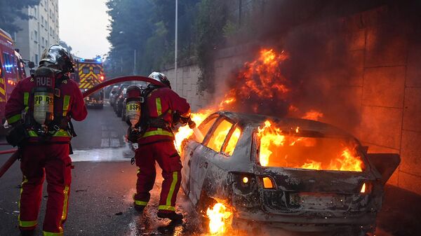 Disturbios en Nanterre, Francia - Sputnik Mundo