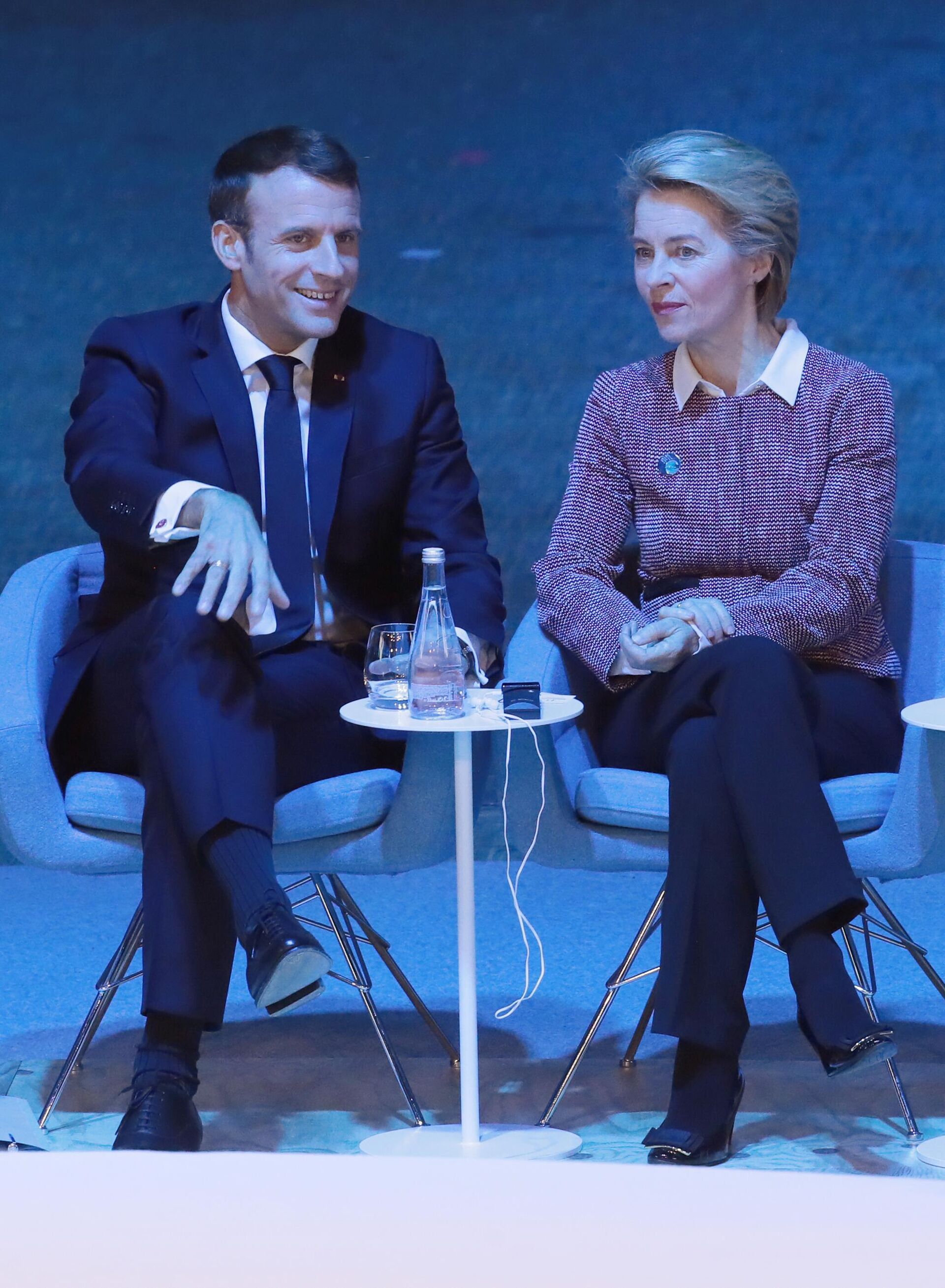 El presidente francés, Emmanuel Macron, y la presidenta de la Comisión Europea (CE), Ursula von der Leyen - Sputnik Mundo, 1920, 05.07.2023