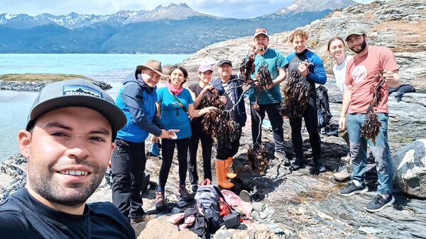 Equipo de trabajo en bahía Yendegaia - Sputnik Mundo