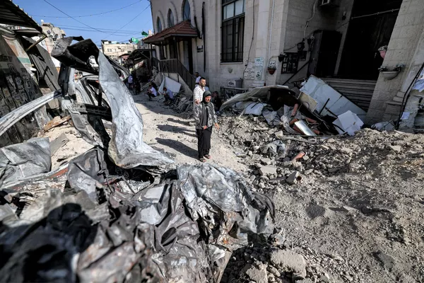 El lugar de una explosión frente a una mezquita en Yenín, Cisjordania. El lugar de una explosión frente a una mezquita en Yenín, Cisjordania. - Sputnik Mundo