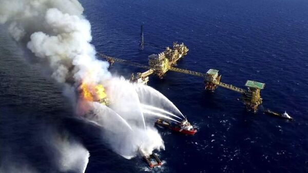 La explosión ocurrió en la plataforma Nohoch Alfa, de la Sonda de Campeche, complejo de Pemex. - Sputnik Mundo