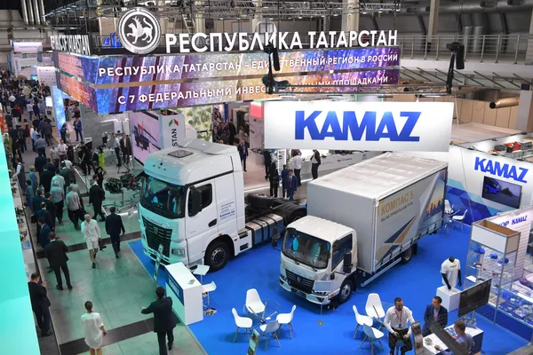 El estand de KamAZ en la Exposición Industrial Internacional Innoprom 2023 de Ekaterimburgo. El estand de KamAZ en la Exposición Industrial Internacional Innoprom 2023 de Ekaterimburgo. - Sputnik Mundo