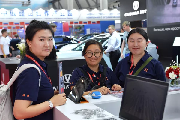 La Exposición Innoprom 2023 se celebrará hasta el 13 de julio. La Exposición Innoprom 2023 se celebrará hasta el 13 de julio. - Sputnik Mundo