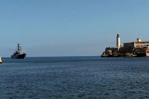 Llegada a Cuba del Perekop, buque escuela ruso - Sputnik Mundo