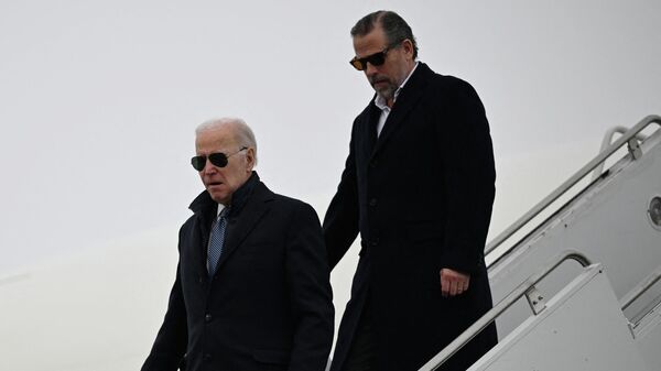 Joe y Hunter Biden - Sputnik Mundo