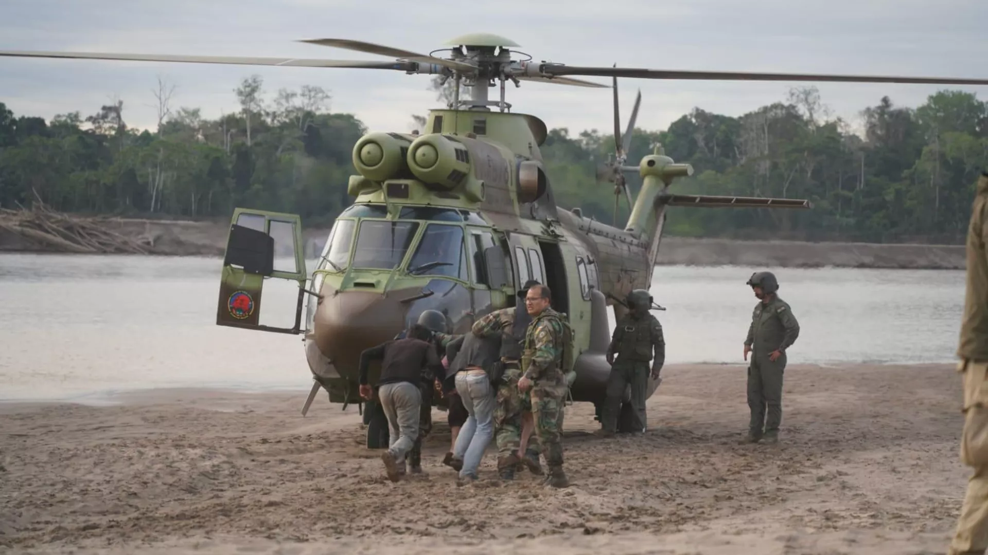 Operativo contra la minería ilegal en el río Madre de Dios