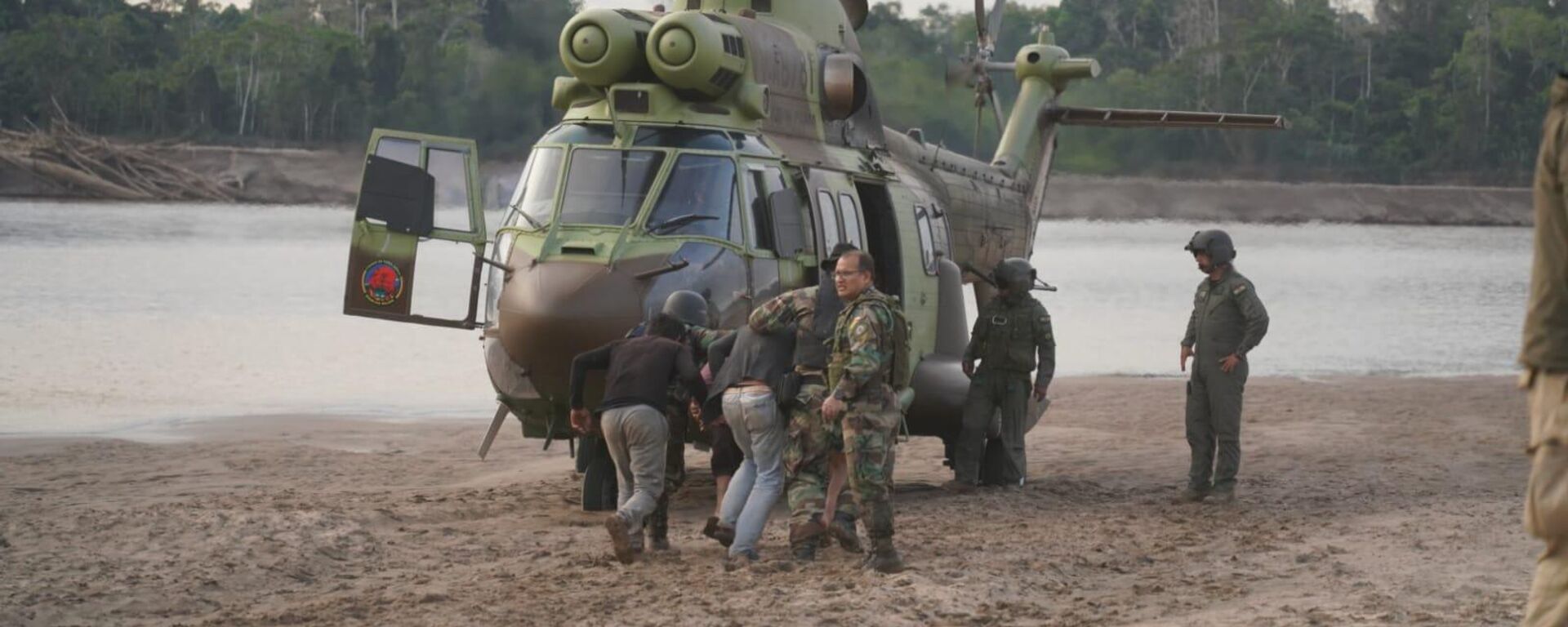 Operativo contra la minería ilegal en el río Madre de Dios - Sputnik Mundo, 1920, 28.07.2023