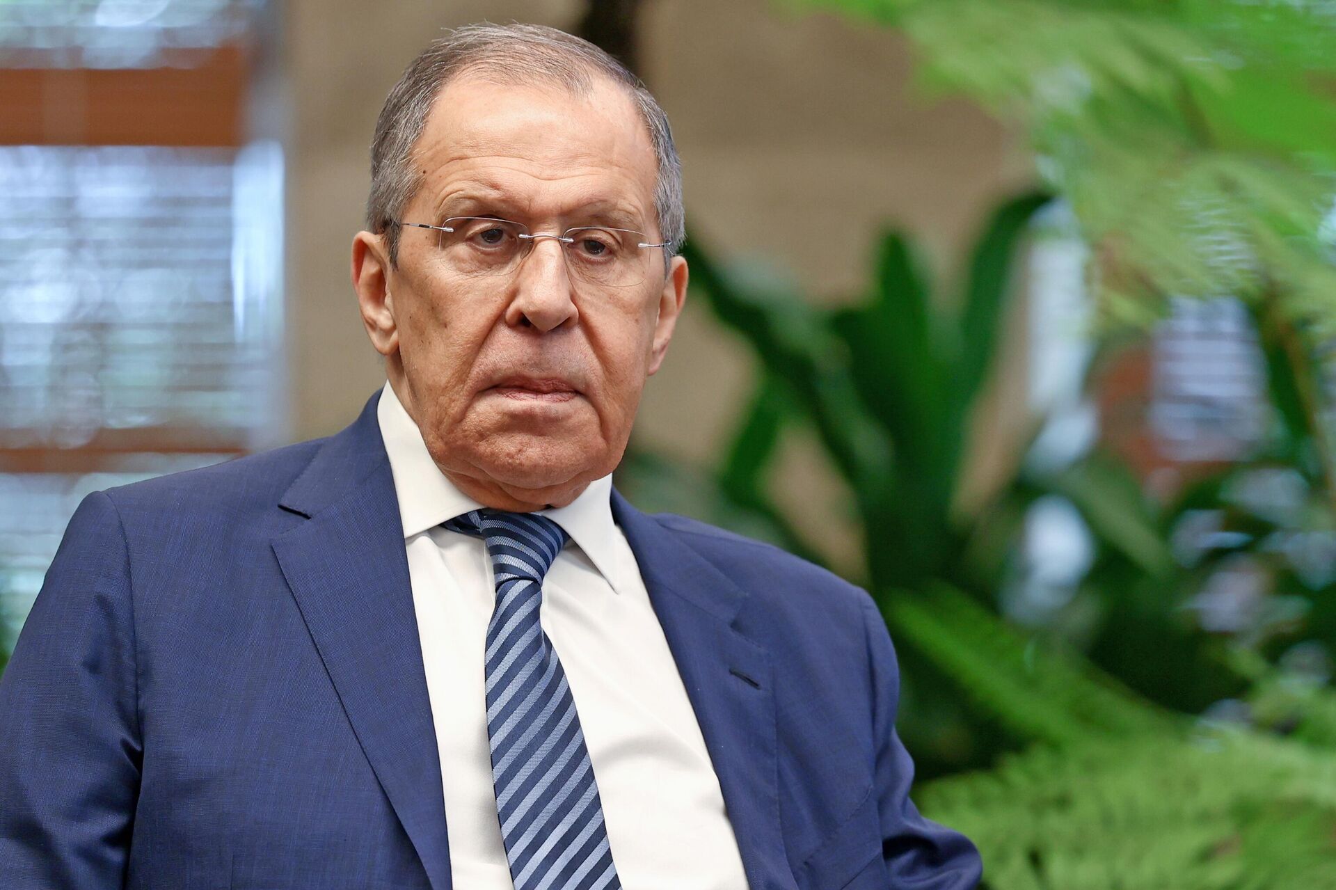 El ministro ruso de Asuntos Exteriores, Serguéi Lavrov, durante una reunión con Miguel Díaz-Canel, primer secretario general del Partido Comunista, en La Habana, Cuba, foto publicada el 20 de abril de 2023 - Sputnik Mundo, 1920, 29.07.2023