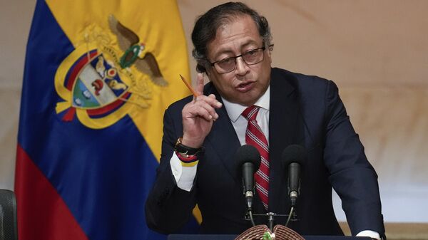 Gustavo Petro, presidente de Colombia, pronuncia un discurso durante la inauguración de una sesión del Congreso en Bogotá, Colombia, el 20 de julio de 2023. - Sputnik Mundo