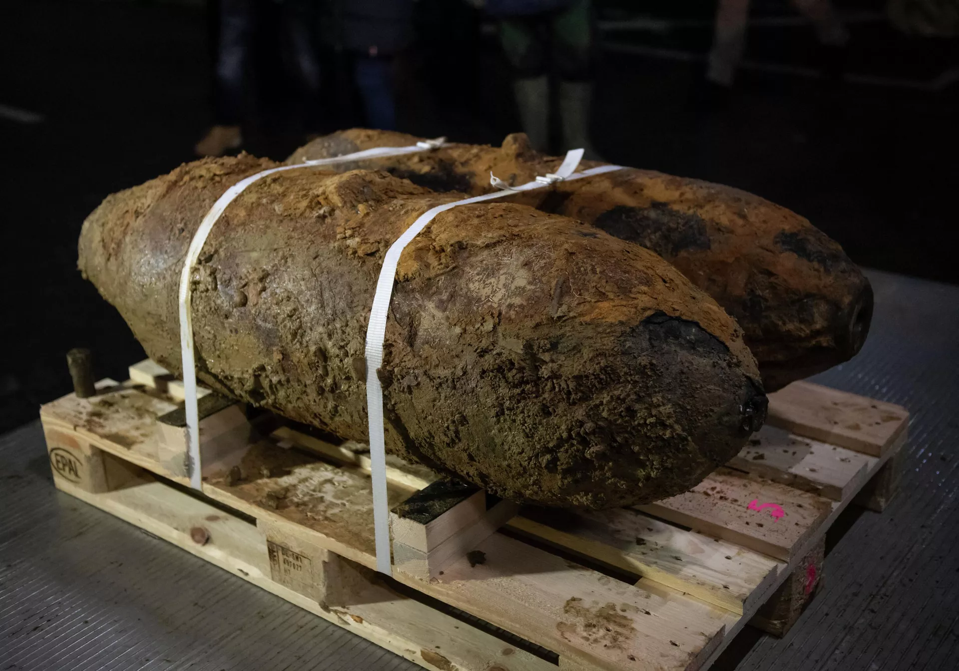 Dos bombas puestas a salvo en el lugar donde se descubrieron bombas de la Segunda Guerra Mundial en Dortmund, oeste de Alemania, el 12 de enero de 2020. Dos bombas puestas a salvo en el lugar donde se descubrieron bombas de la Segunda Guerra Mundial en Dortmund, oeste de Alemania, el 12 de enero de 2020. - Sputnik Mundo, 1920, 03.08.2023