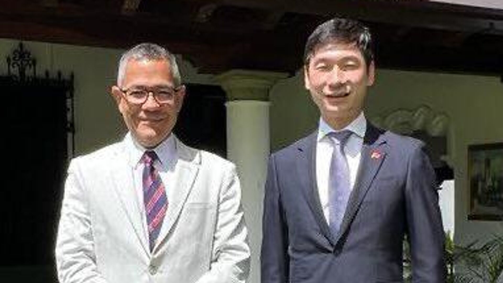 El ministro de Cultura de Venezuela, Ernesto Villegas, y el embajador de la República Popular China en Venezuela, Lan Hu El ministro de Cultura de Venezuela, Ernesto Villegas, y el embajador de la República Popular China en Venezuela, Lan Hu - Sputnik Mundo, 1920, 04.08.2023