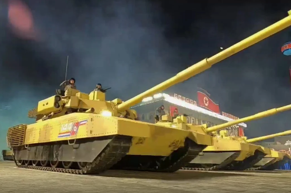 La primera presentación del tanque M2020 norcoreano - Sputnik Mundo